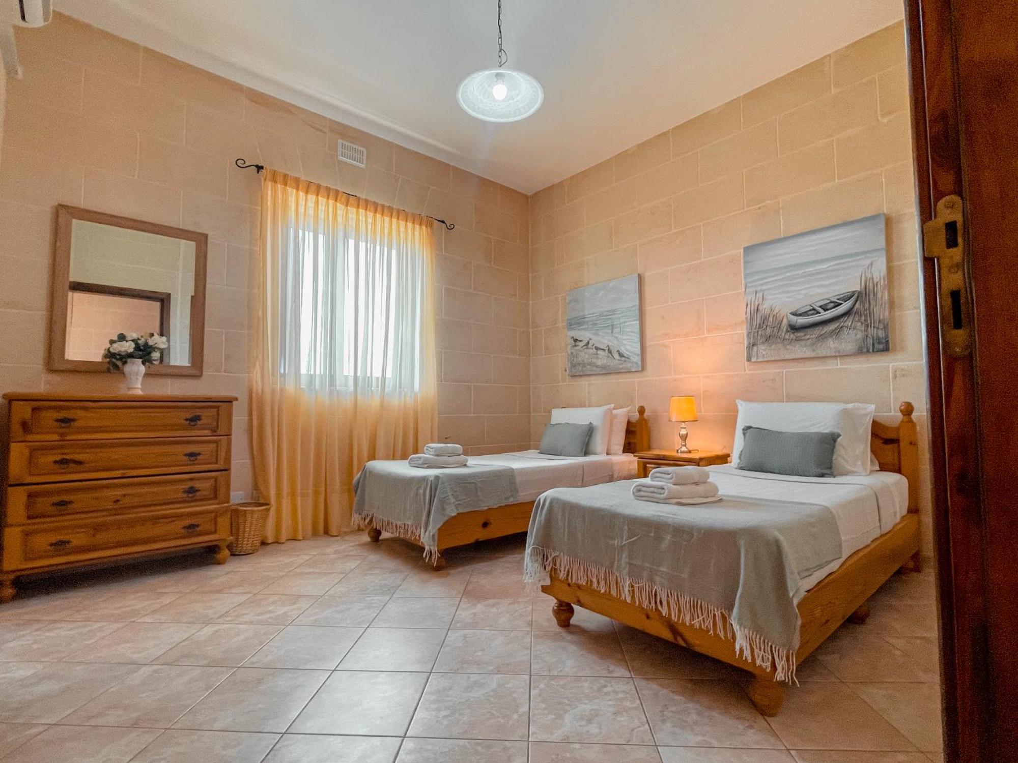 Villa Fieldend - Gozo Holiday Home Għarb Exterior foto